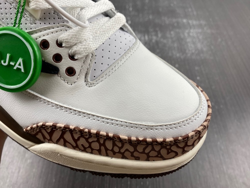 Travis Scott x Air Jordan 3 136064-168