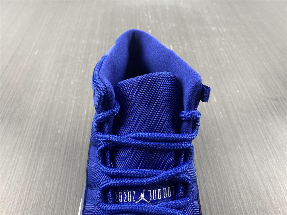 Air Jordan 11 AT7802