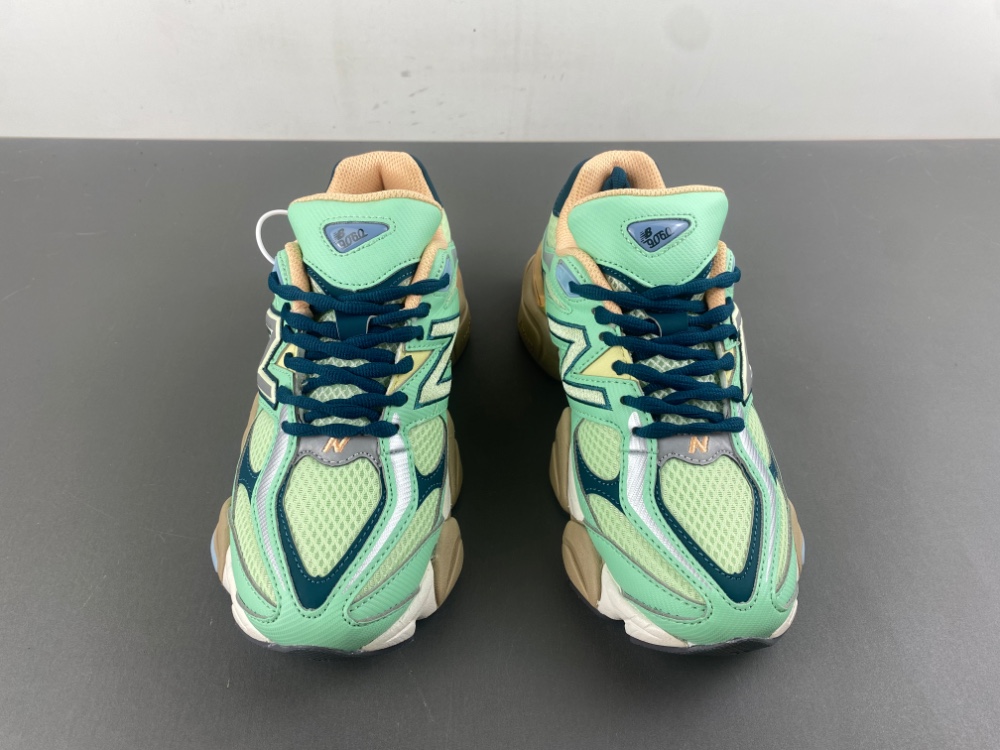 New Balance 9060 Sweetgrass Deep Ocean U9060TMA