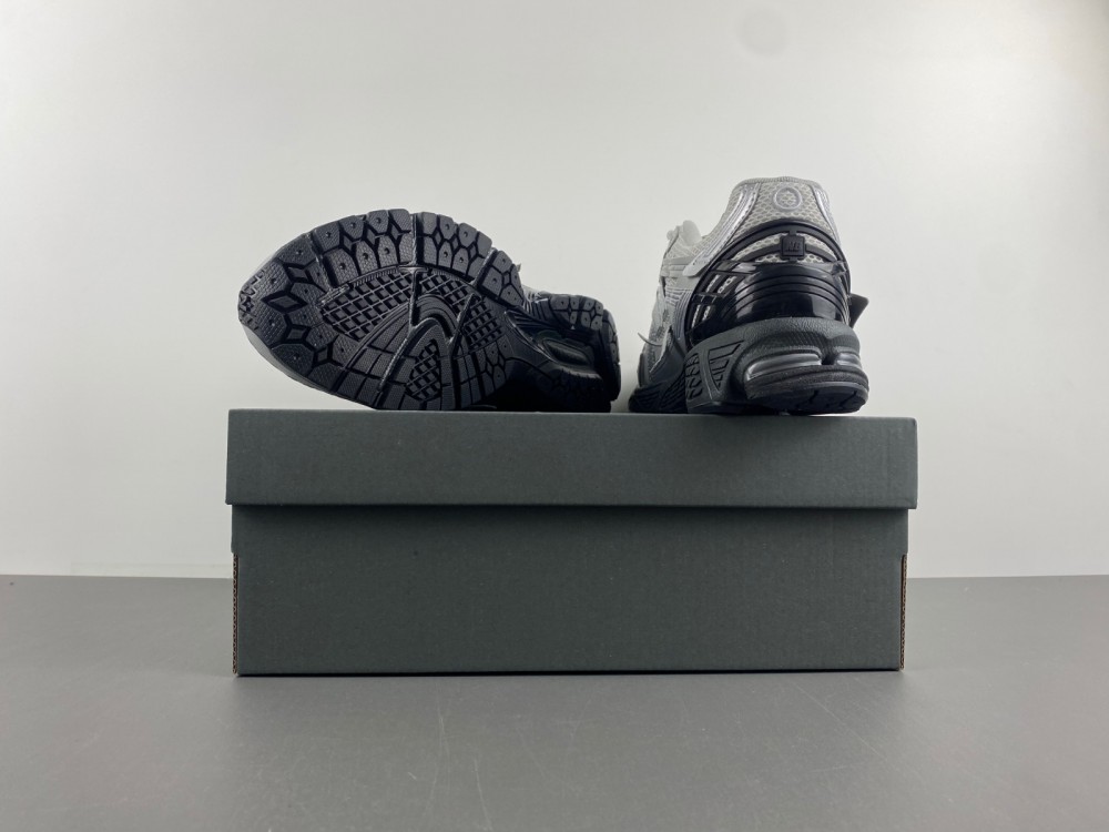 New Balance U1906AAF