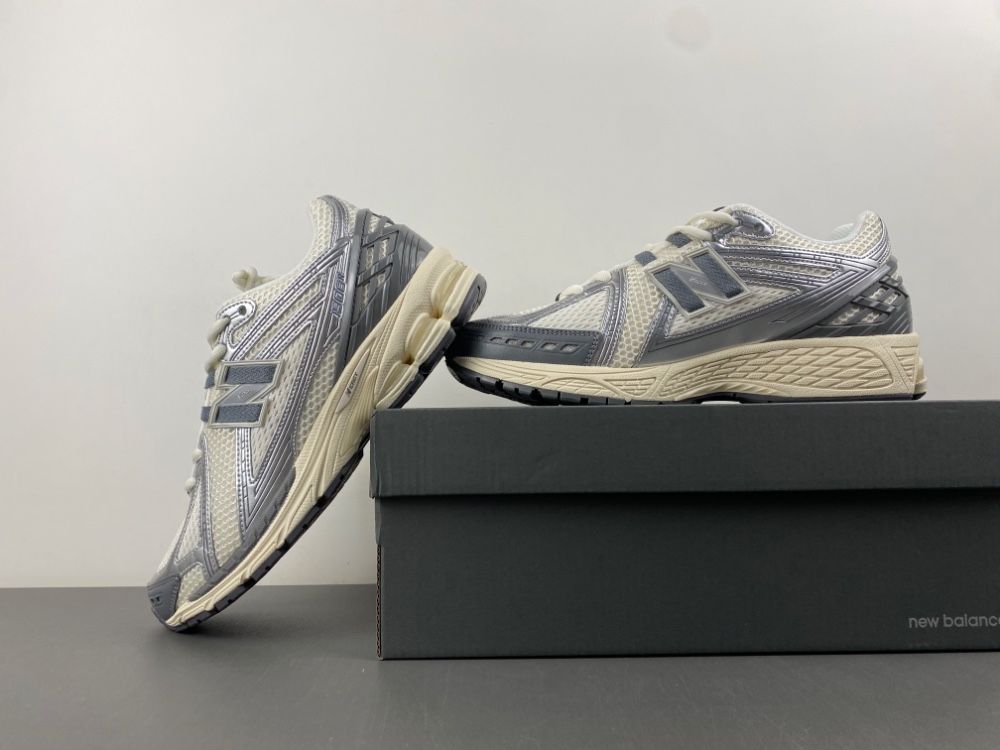 New Balance 1906 M1906RFS