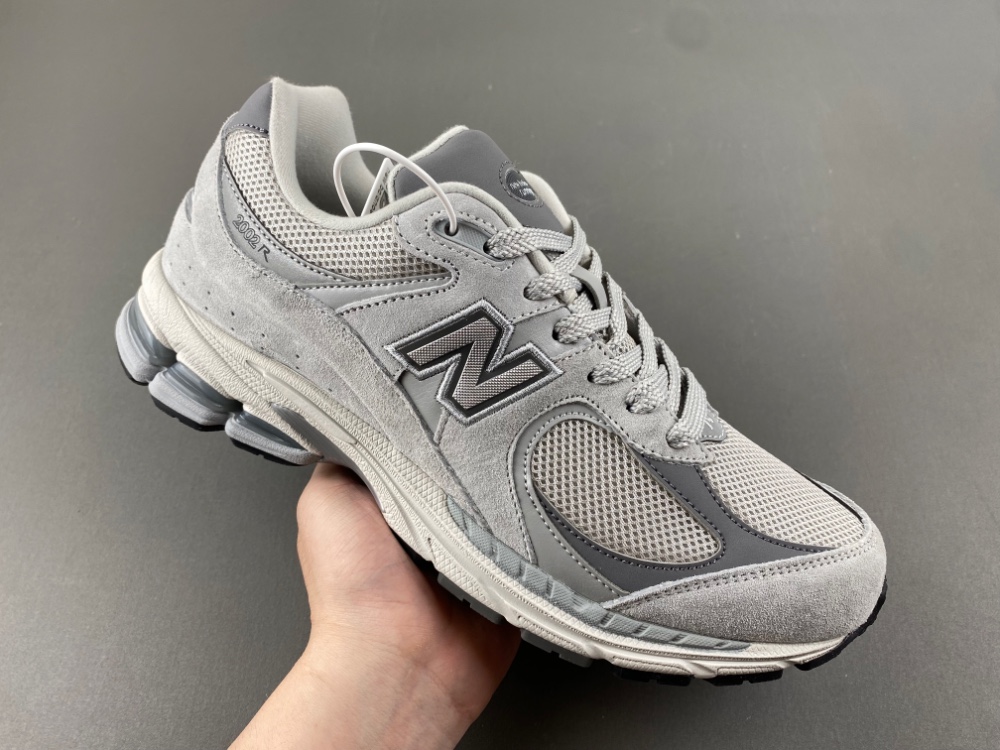 new balance NB ML2002R0