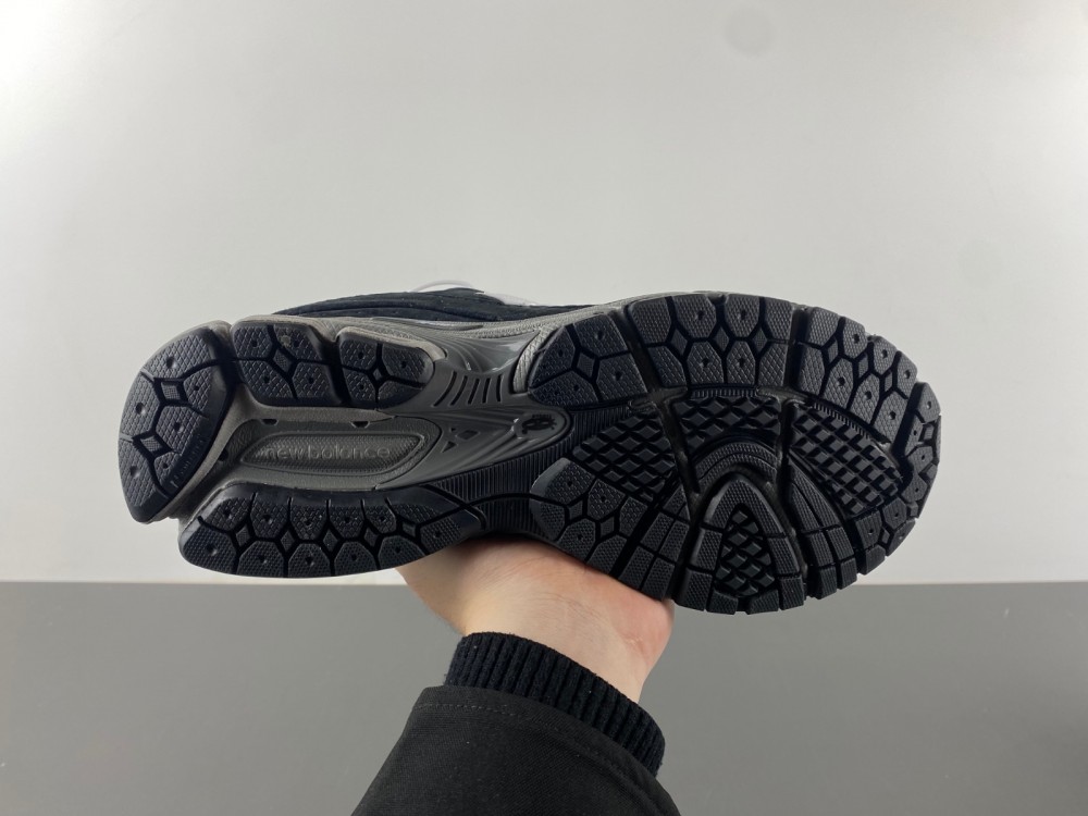 new balance NB M2002RR1