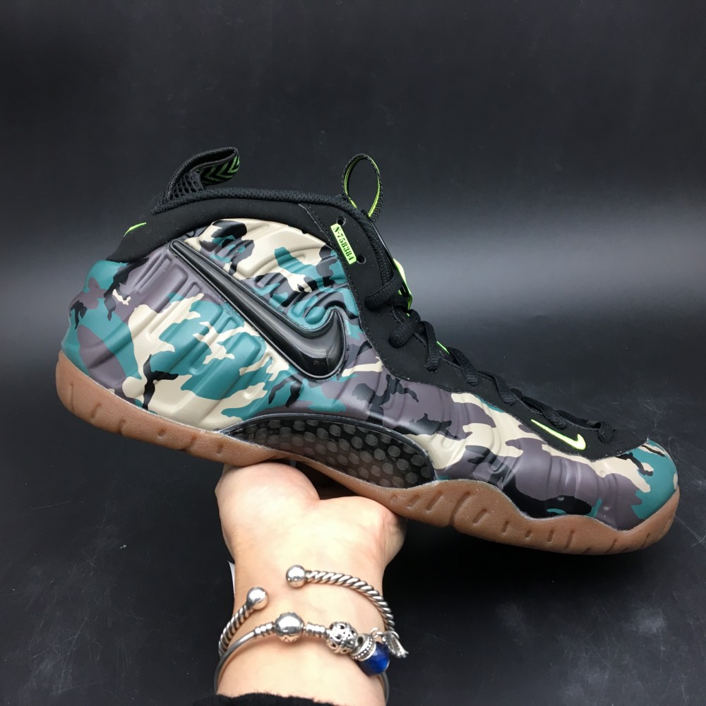 Nike Air Foamposite  587547-300