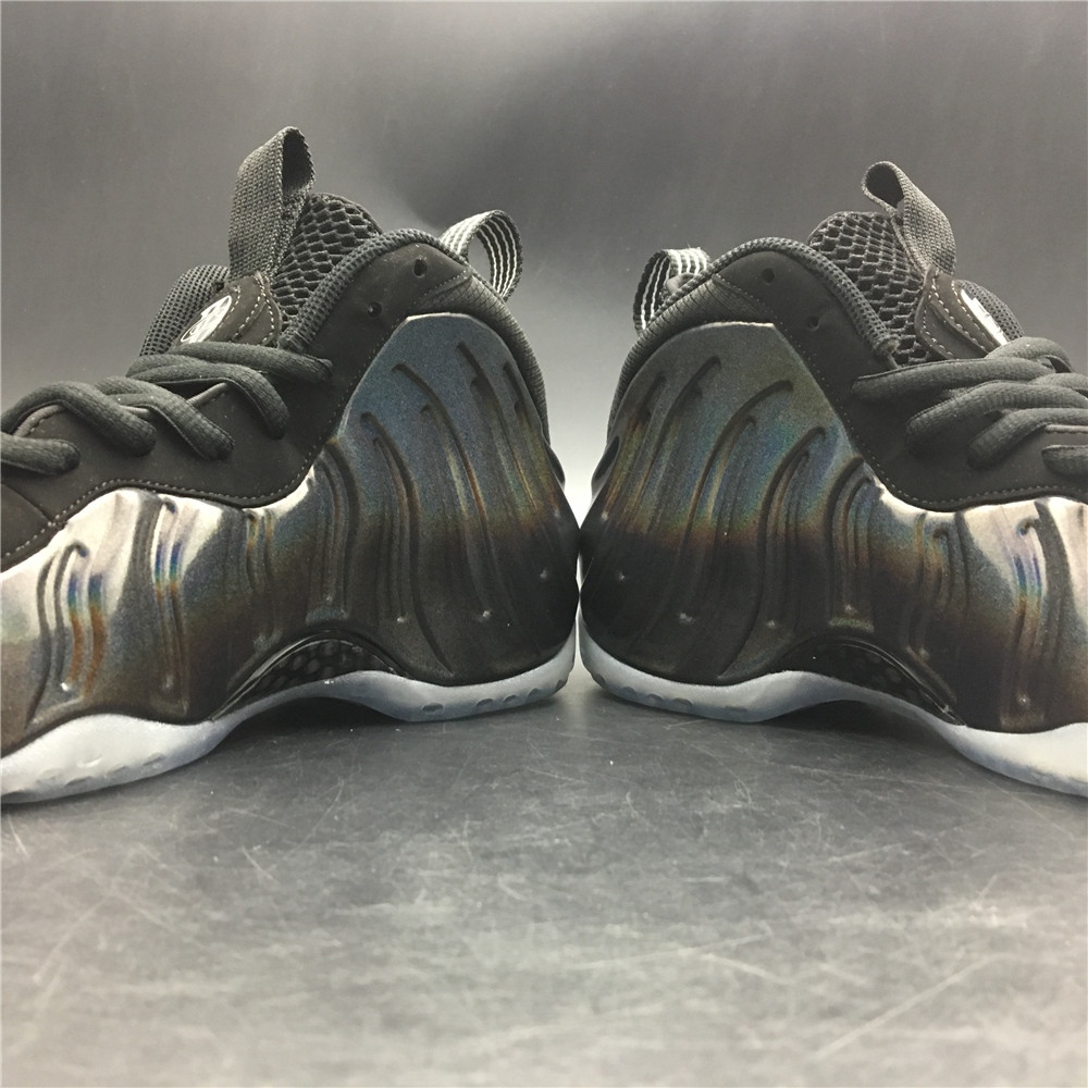 Nike Air Foamposite One “Hologram”314996-901