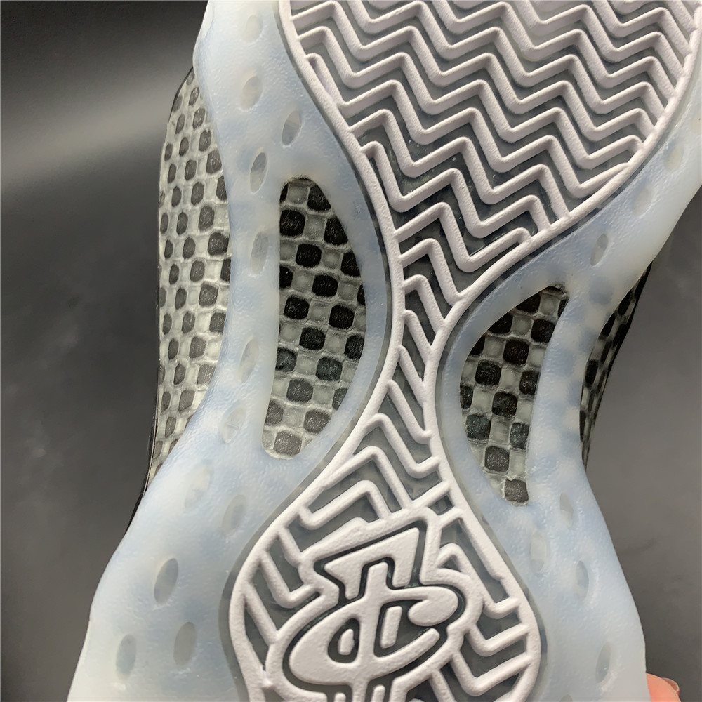 Nike Air Foamposite AA3963-100