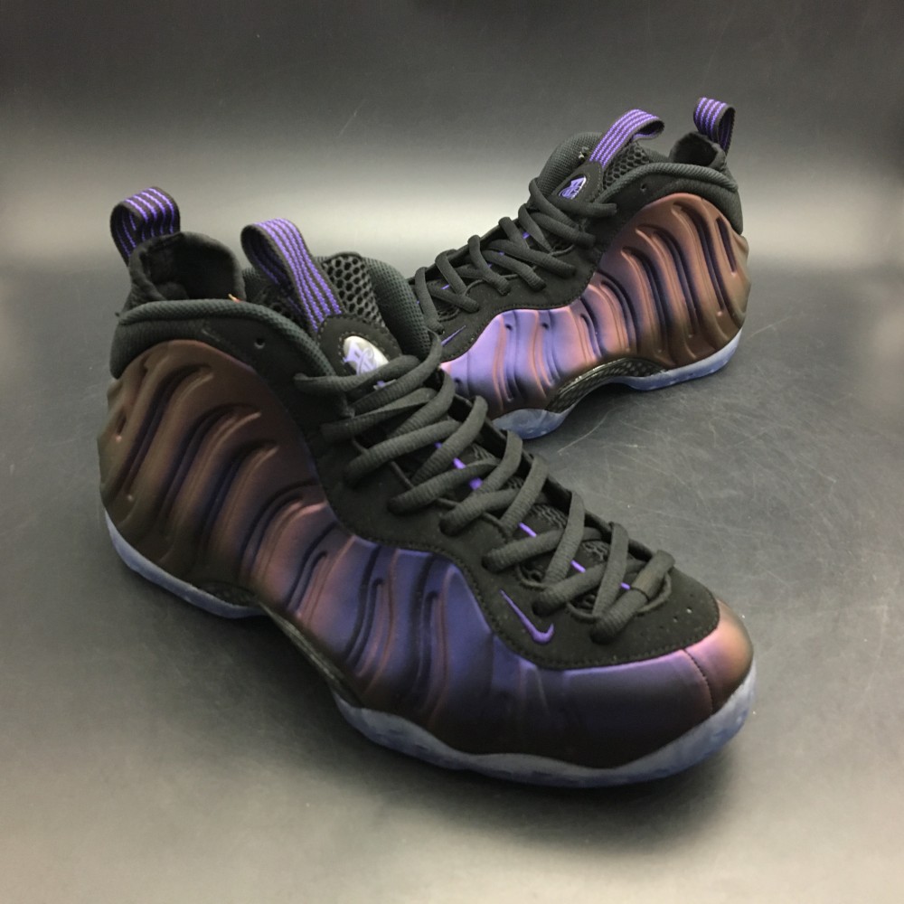 Nike Air Foamposite One “Hologram”314996-900