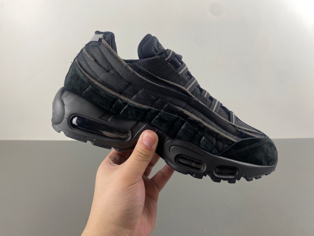 Comme des Garçons x Air Max 95 