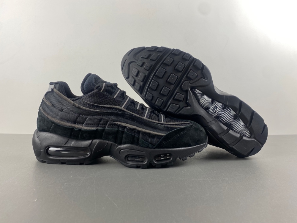 Comme des Garçons x Air Max 95 