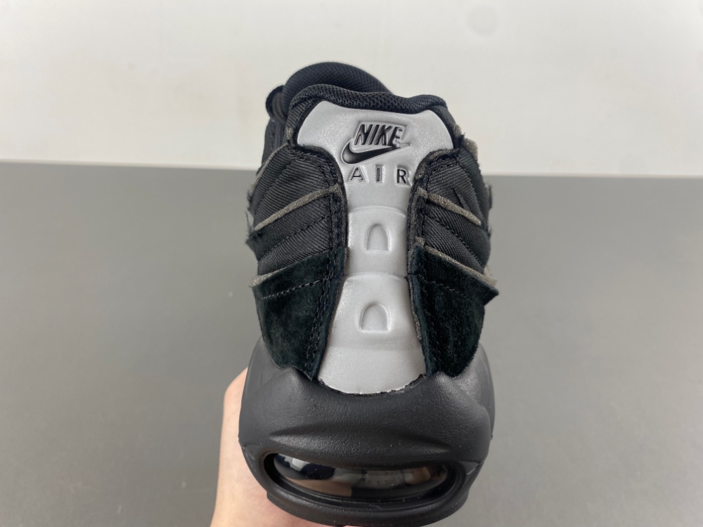 Comme des Garçons x Air Max 95 