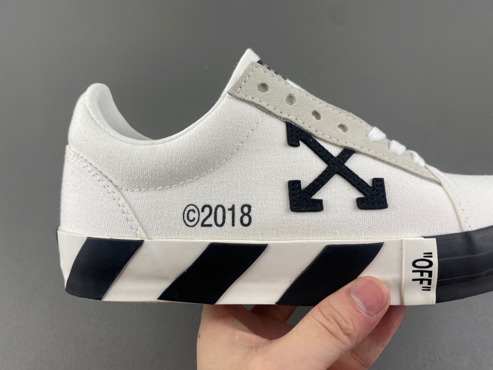 OFF-WHITE Vulc Low White