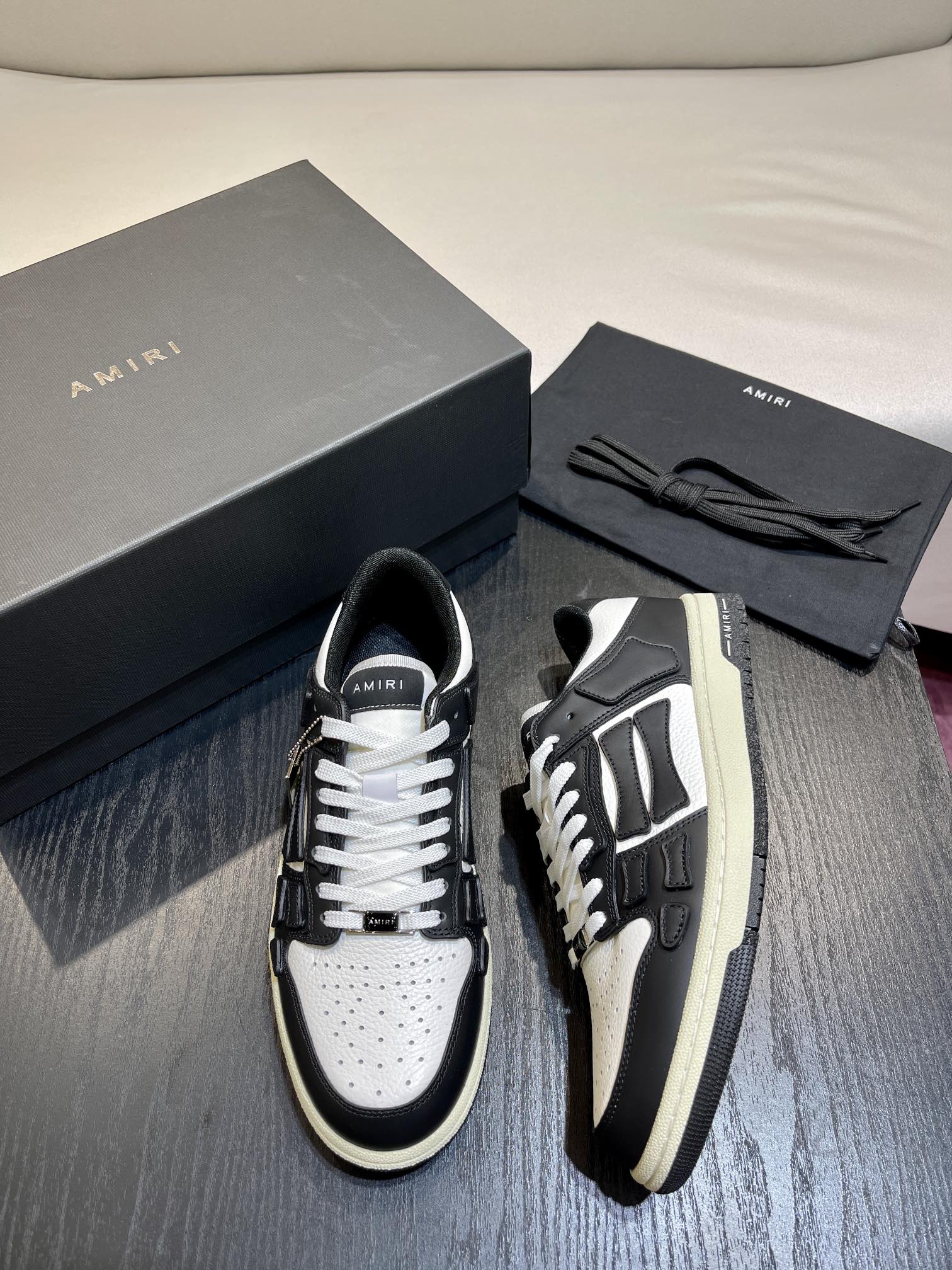 AMIRI SNEAKERS