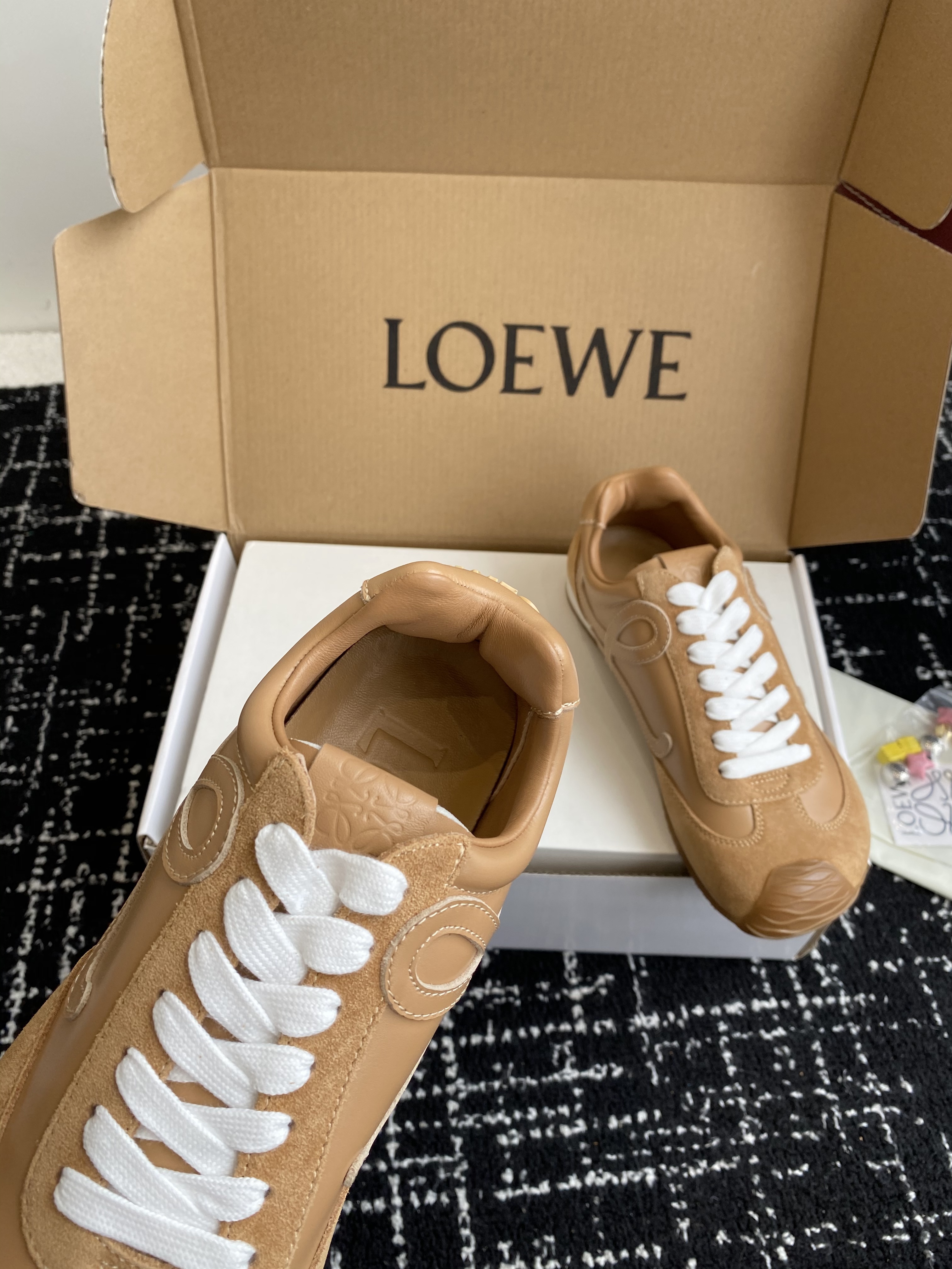 Loewe Sneakers
