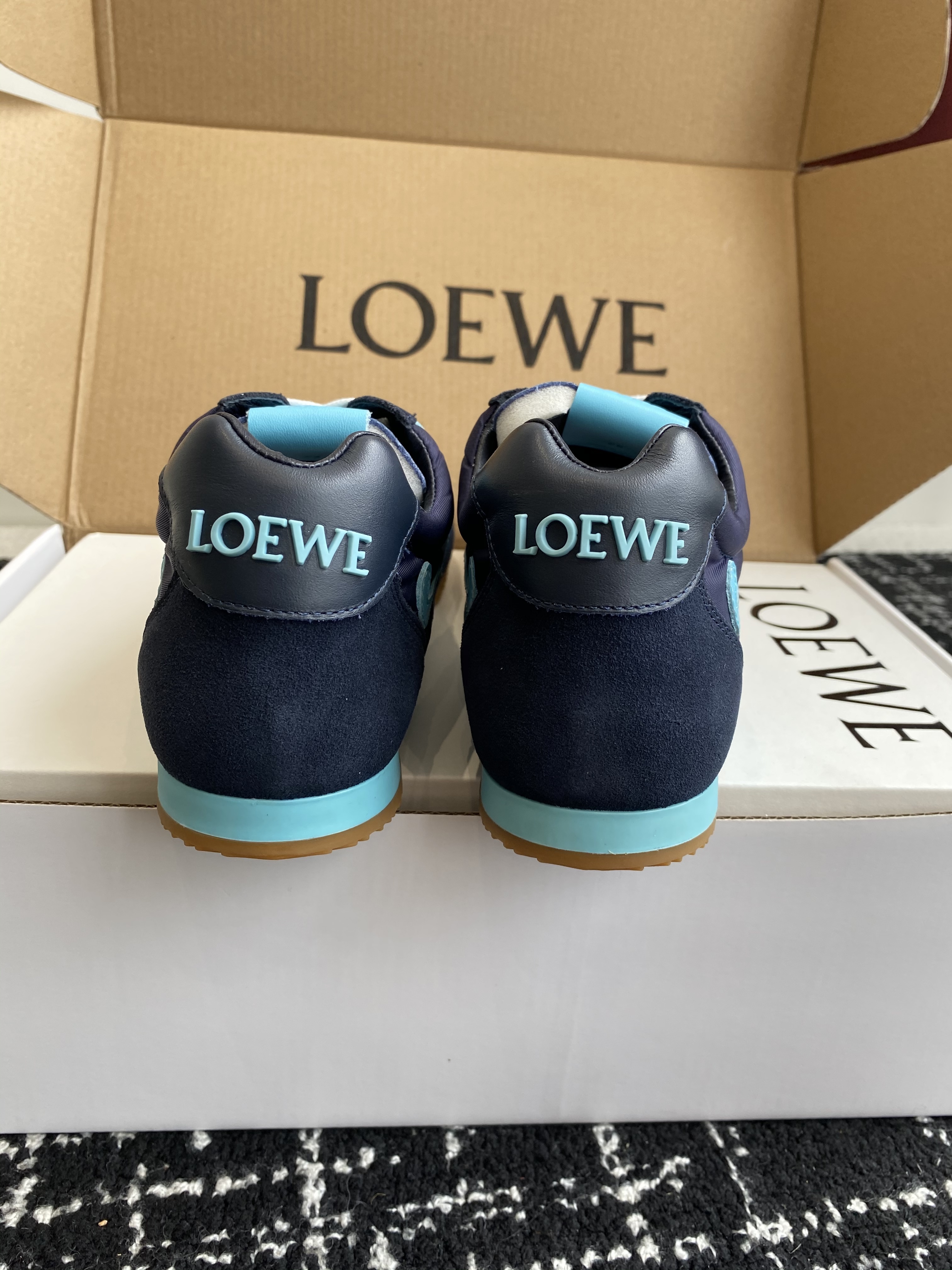 Loewe Sneakers