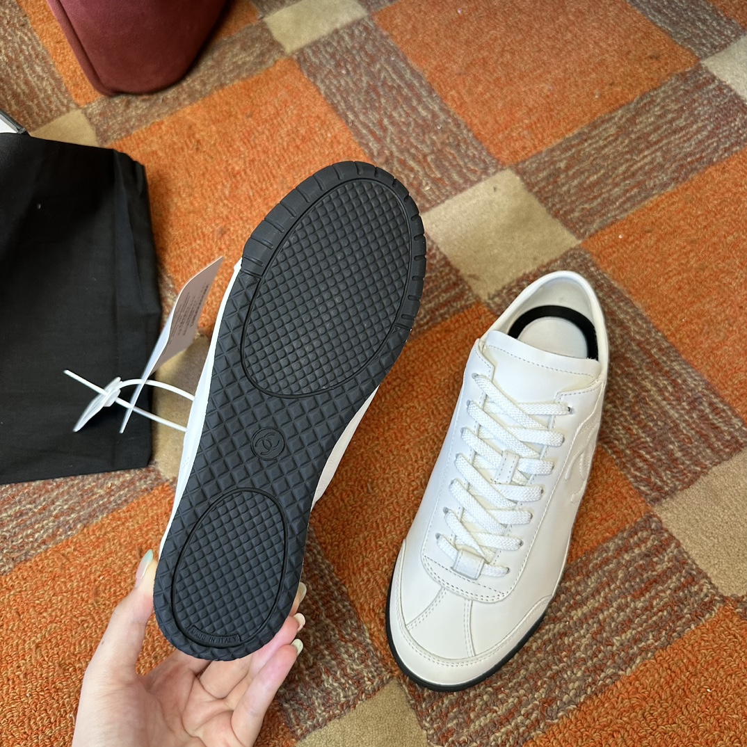 Chanel Trainer