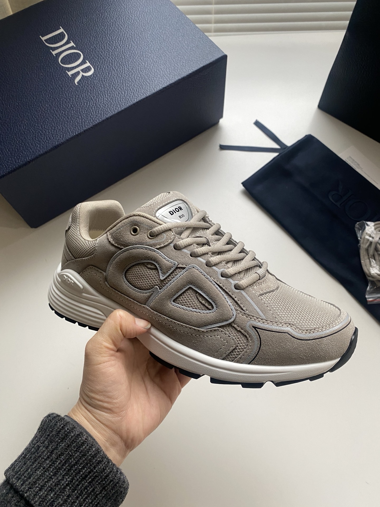 DIOR B30 SNEAKER