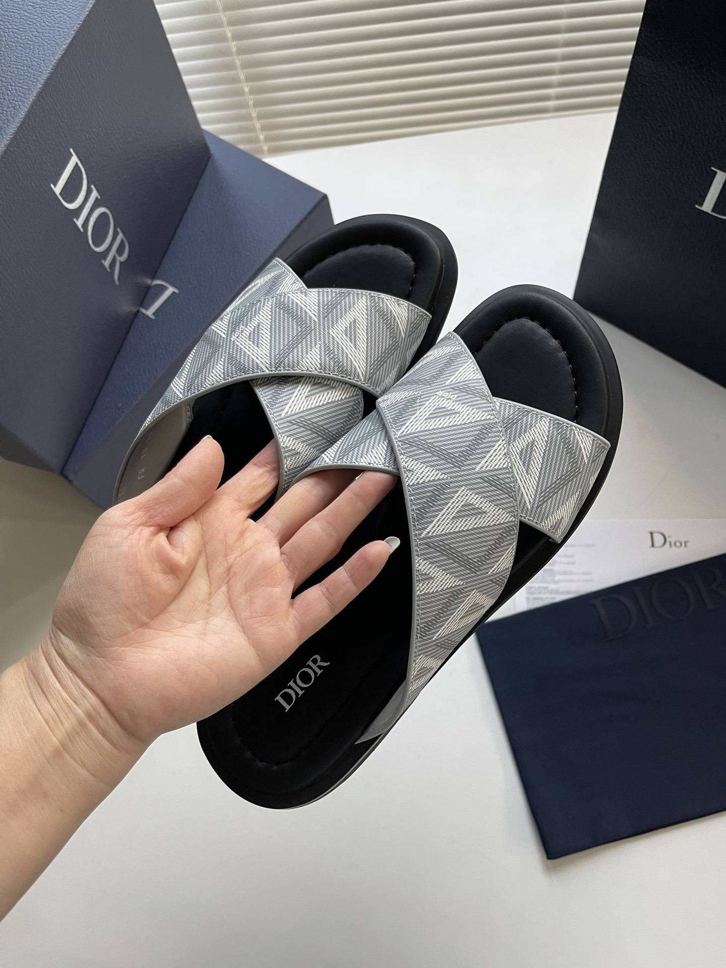 D1OR SANDAL