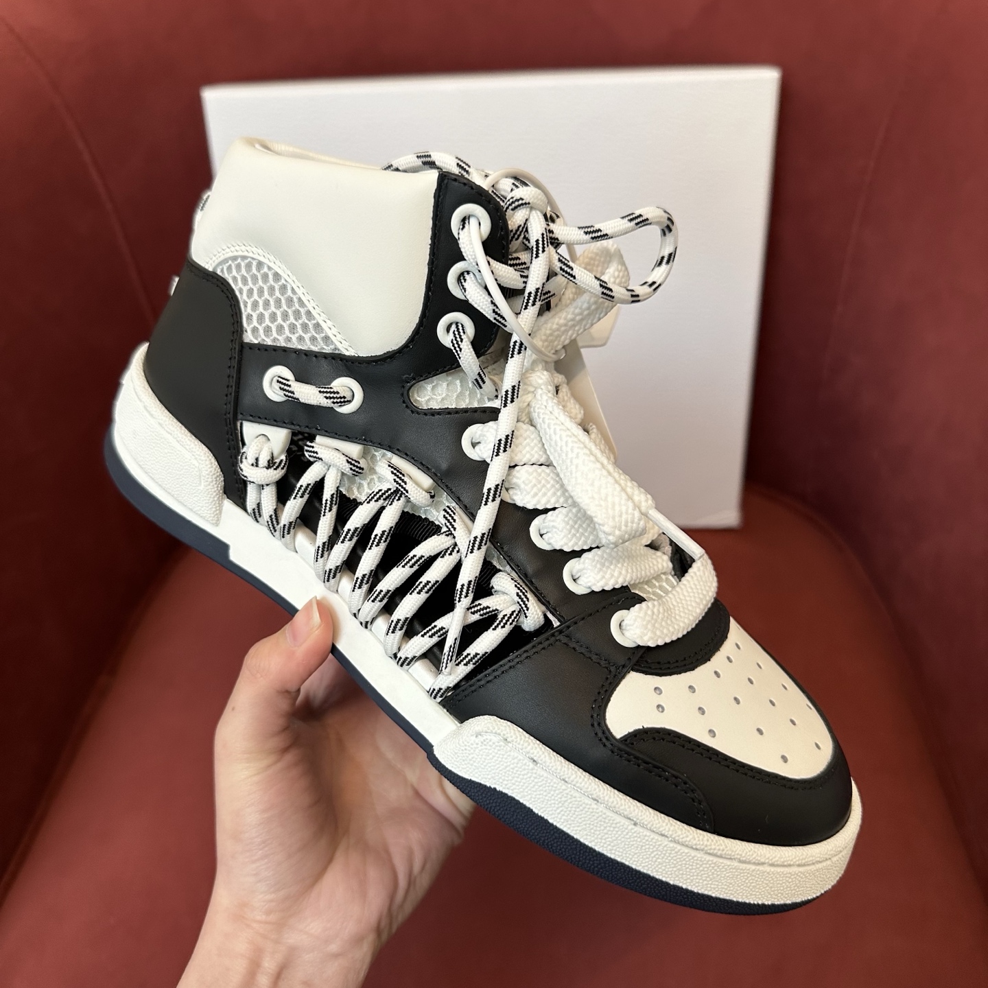 DIOR SNEAKER