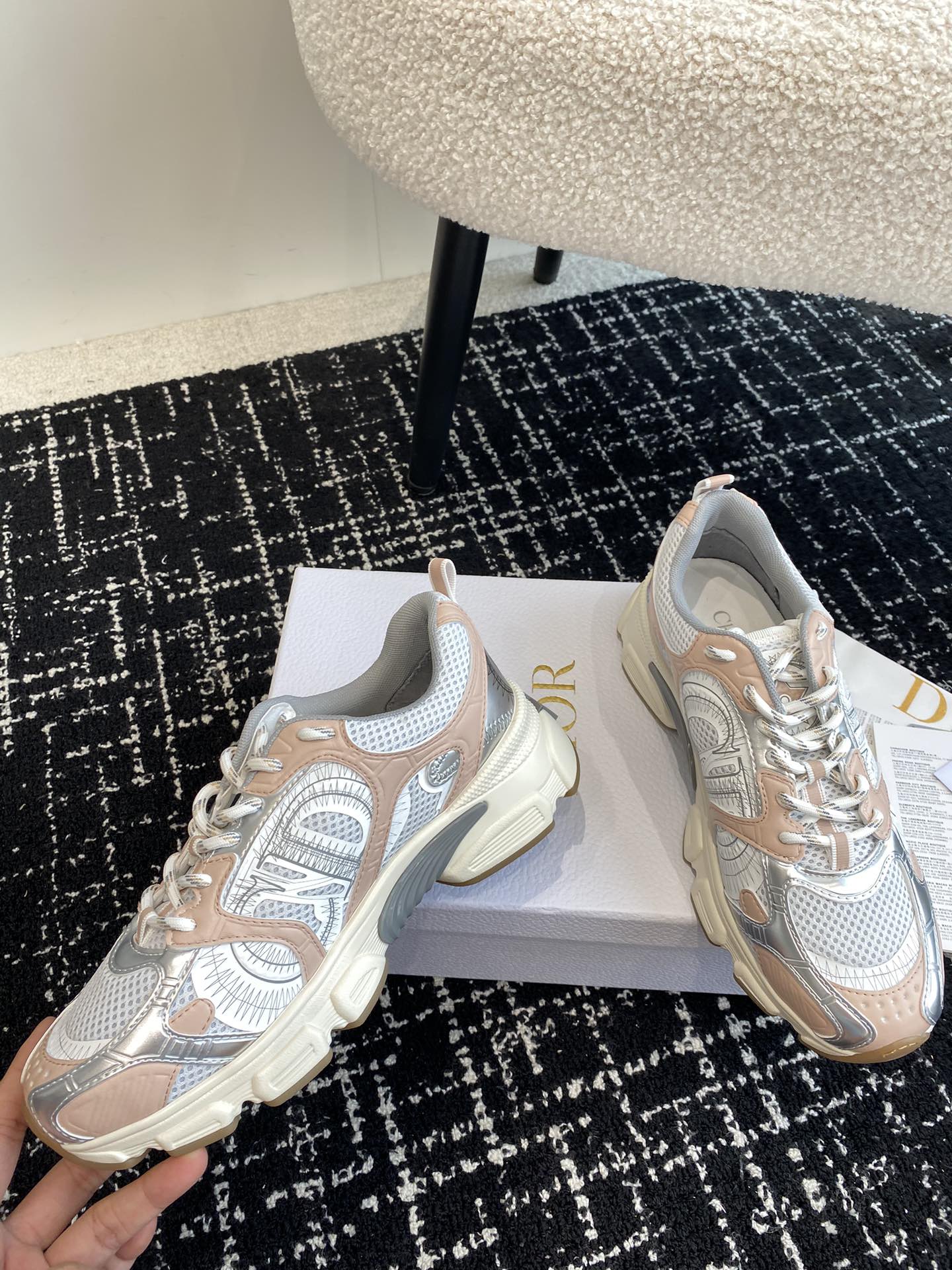 Dior Chrono Sneaker