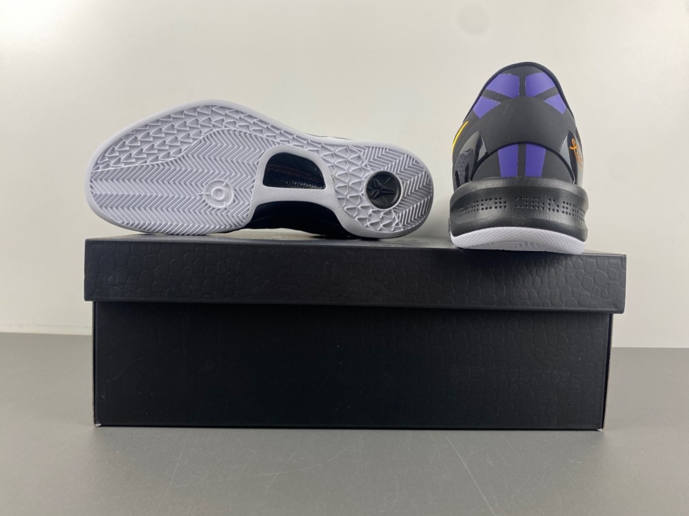 Nike Kobe 8 Protro “Hollywood Night”HF9550-101