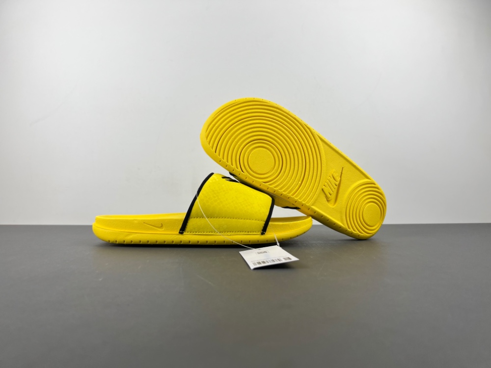 Nike Kobe Offcourt Slide IF2870-700