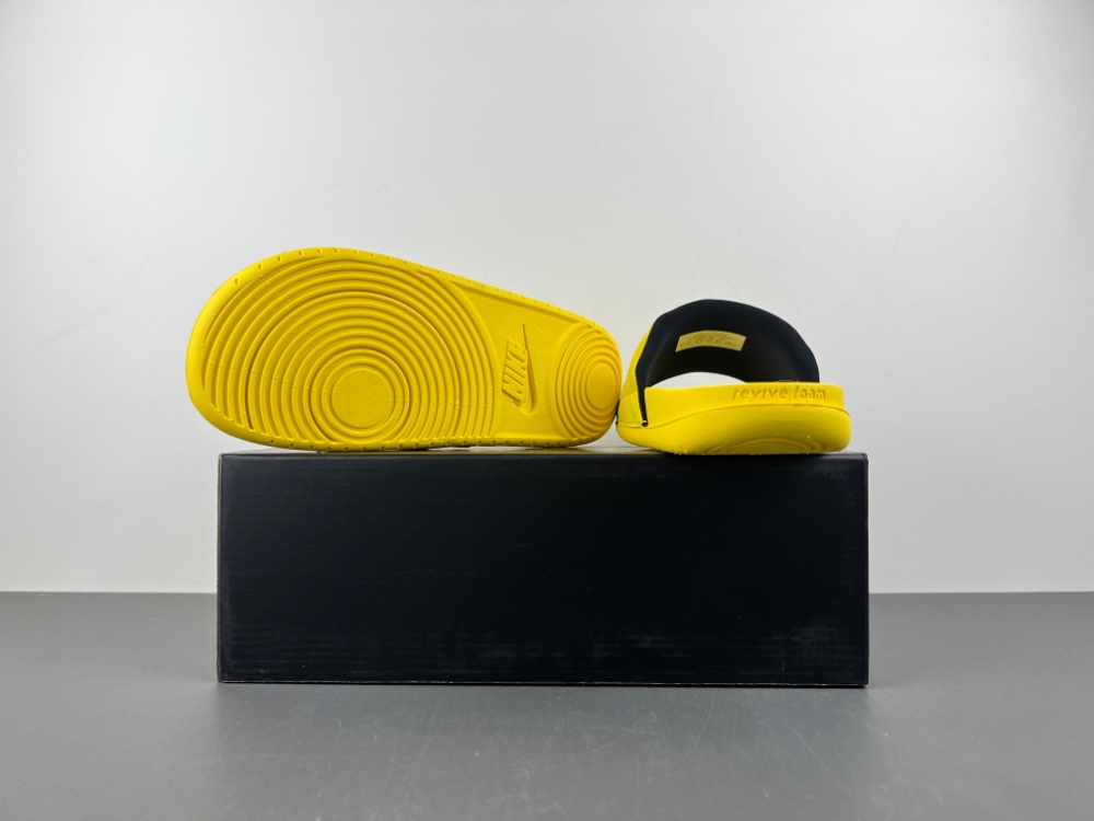 Nike Kobe Offcourt Slide IF2870-700