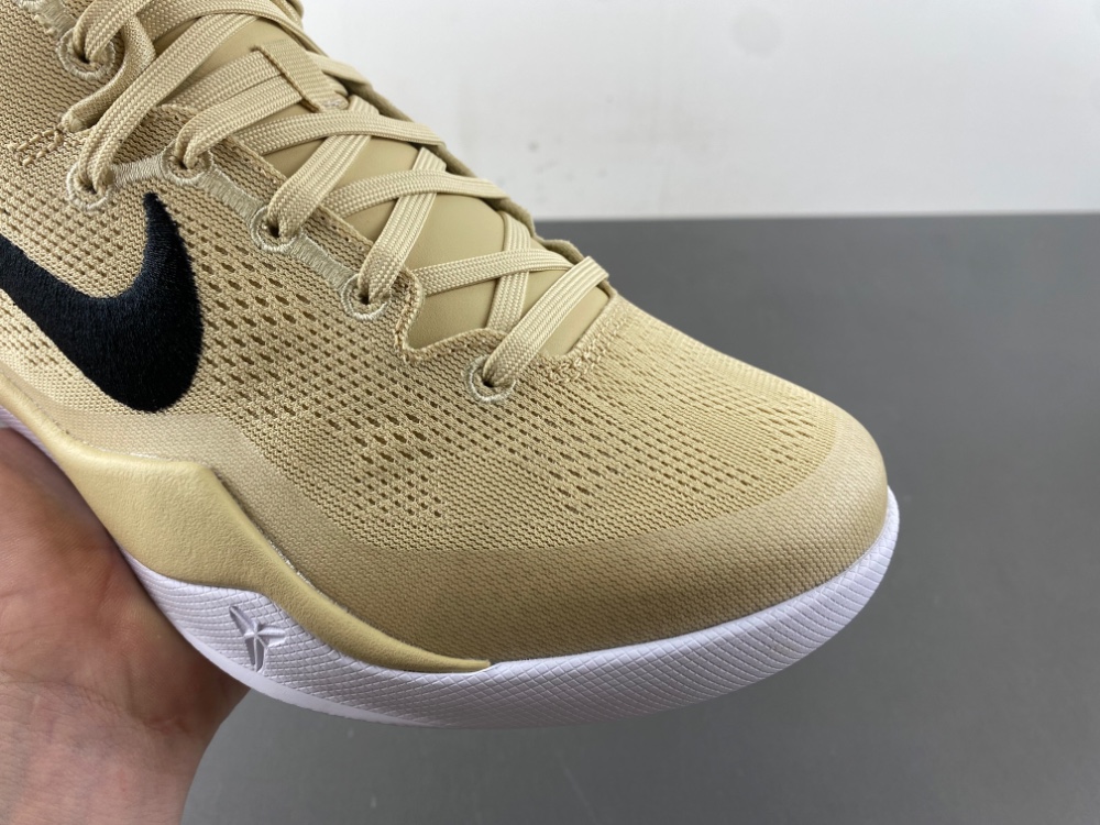 Nike Kobe 8 Protro “Champagne Gold”HM6469-701