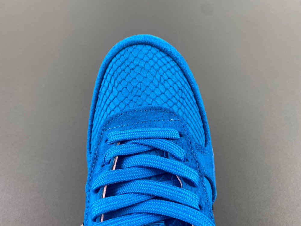 Nike Kobe 8 ZK 8  555035-305