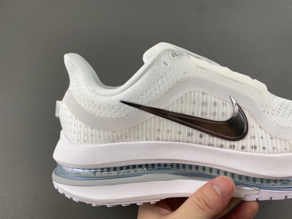 Nike Pegasus Premium “White”HQ2592-102