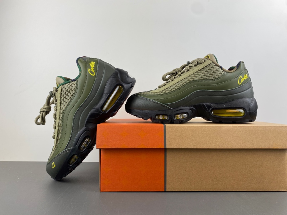 Corteiz x Air Max 95 FB2709-300