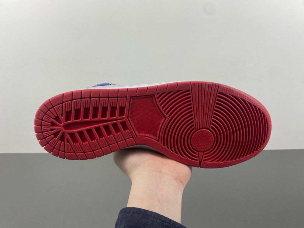 DONALD TRUMP NEVER SURRENDER D1873-401