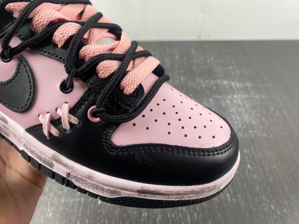 Nike SB Dunk Low CW1590-100