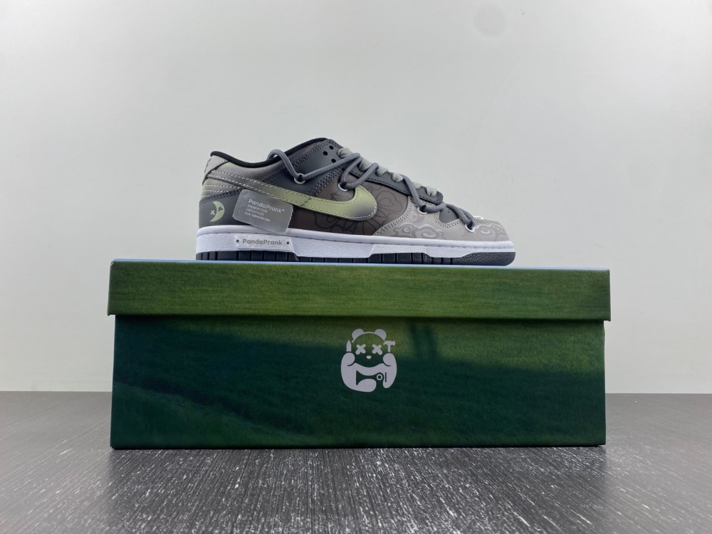 Nike Dunk Low MOON DV0831-104