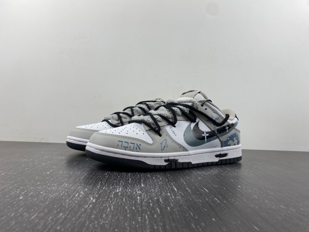 Nike SB Dunk Low FD0661-100