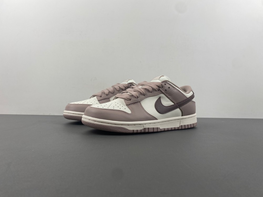 DUNK LOW 'DIFFUSED TAUPE' D1503-125