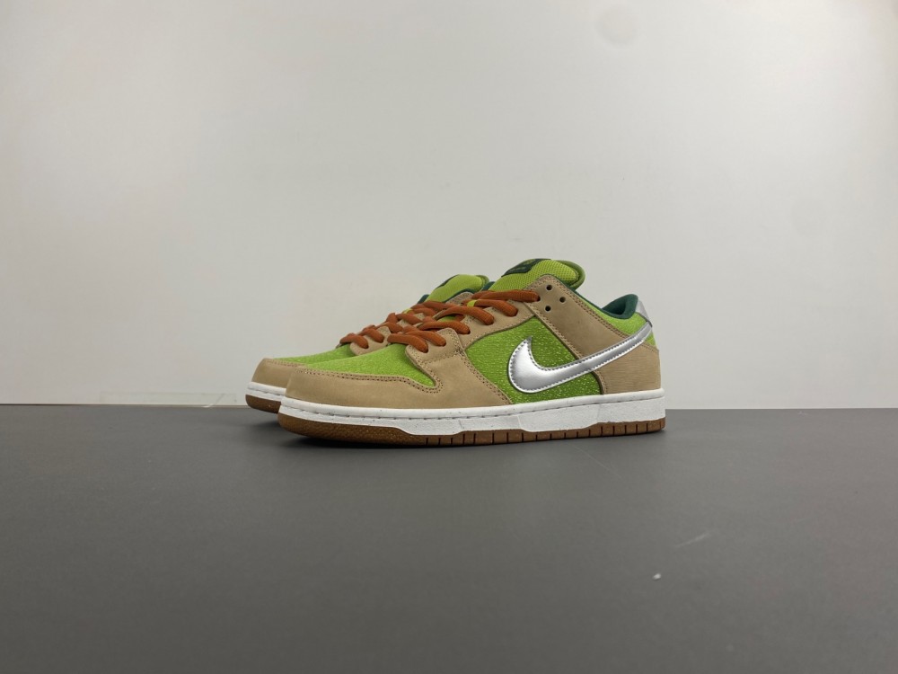 Nike SB Dunk Low “Escargot”FQ7585-200