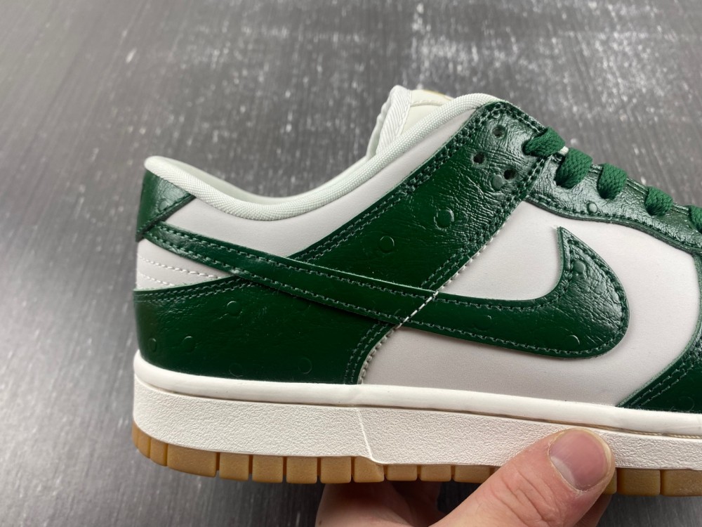 Nike Dunk Low LX “Gorge Green” DV0834-102