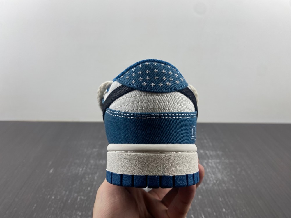 Nike Dunk Low DV0834-101