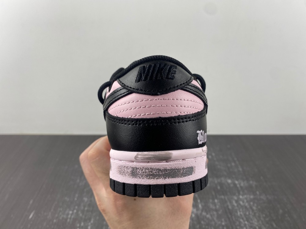 Nike SB Dunk Low CW1590-100