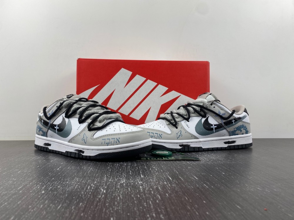 Nike SB Dunk Low FD0661-100