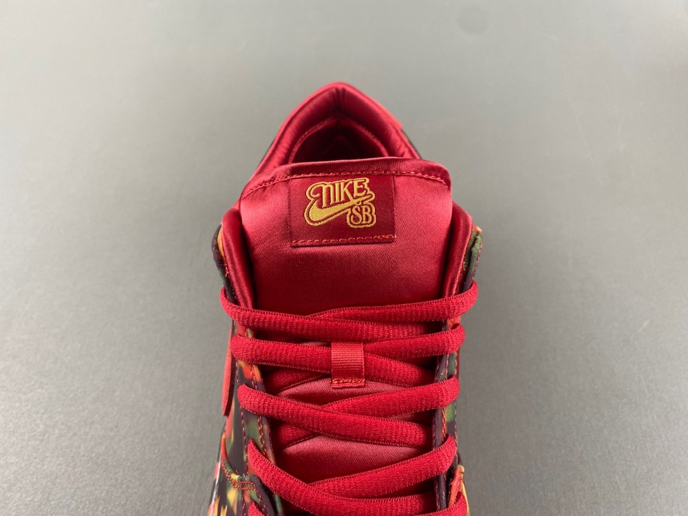 《Wizard of Oz 》x Nike SB Dunk Low FZ1291-600
