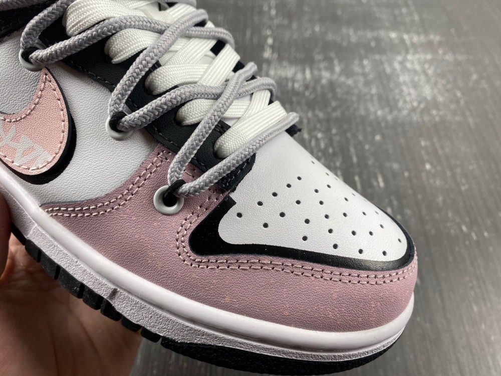 Nike Dunk Low DV0831-103