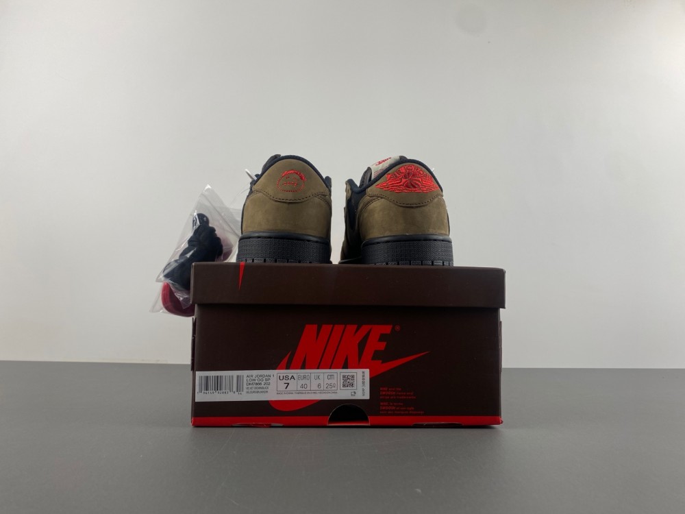 Travis Scott x Air Jordan 1  Low DM7866-202