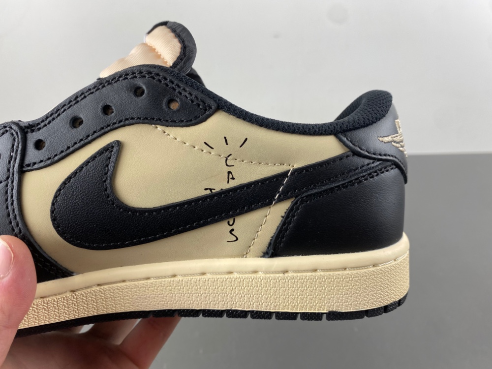 Travis Scott x Air Jordan 1 Low DM7866-201