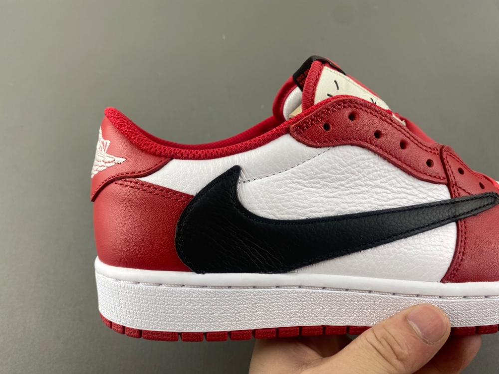 Travis Scott x Air Jordan 1 Low DM7866-101