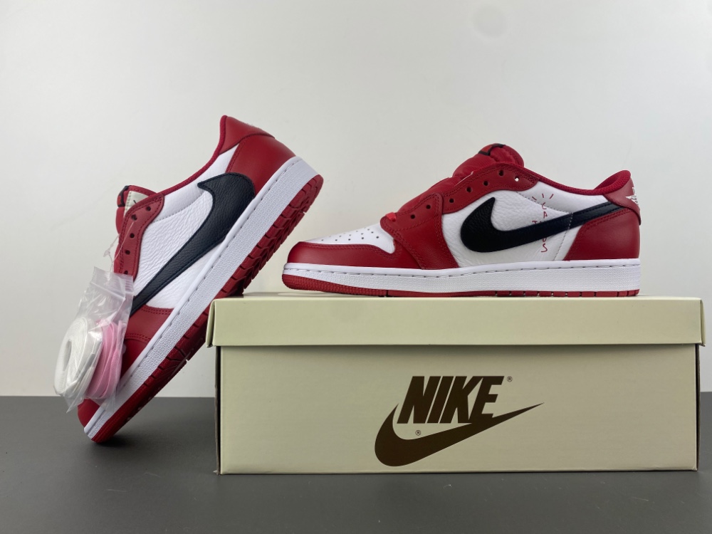 Travis Scott x Air Jordan 1 Low DM7866-101