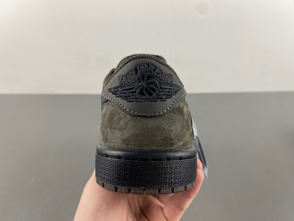 Travis Scott x Air Jordan 1 Low CQ4277-111