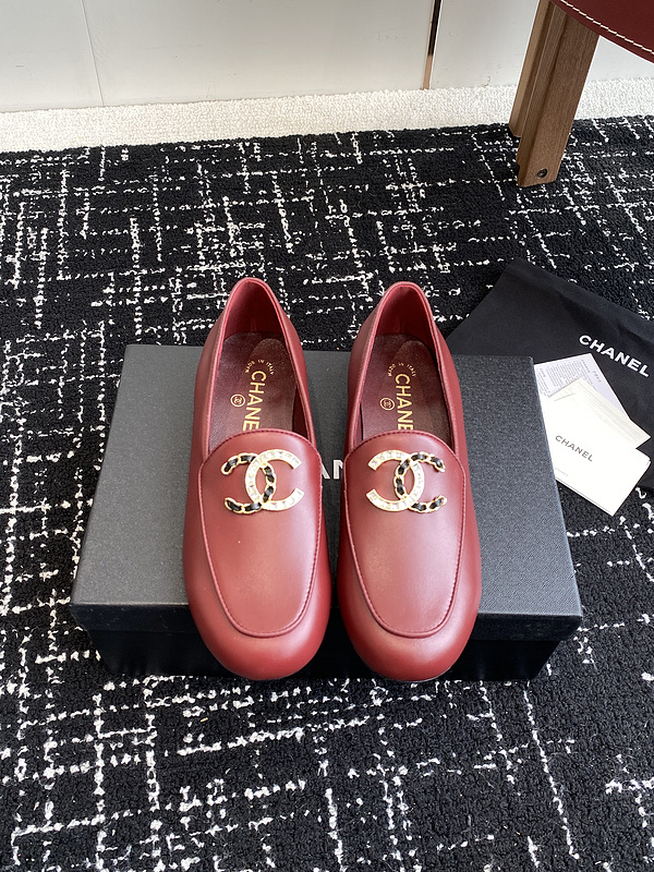 Chanel  Leather CC Logo Loafers