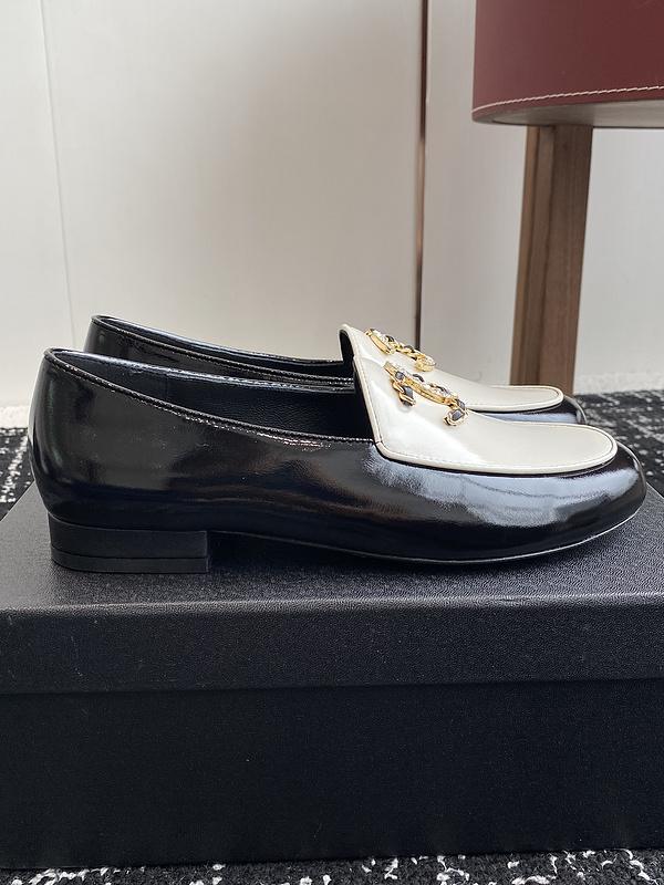 Chanel  Leather CC Logo Loafers