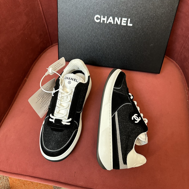 Chanel Sneaker